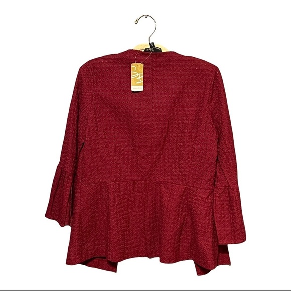 Suzanne Betro Burgundy Bell Sleeve Collarless One Button Peplum Style Eyelet Top - Picture 5 of 6